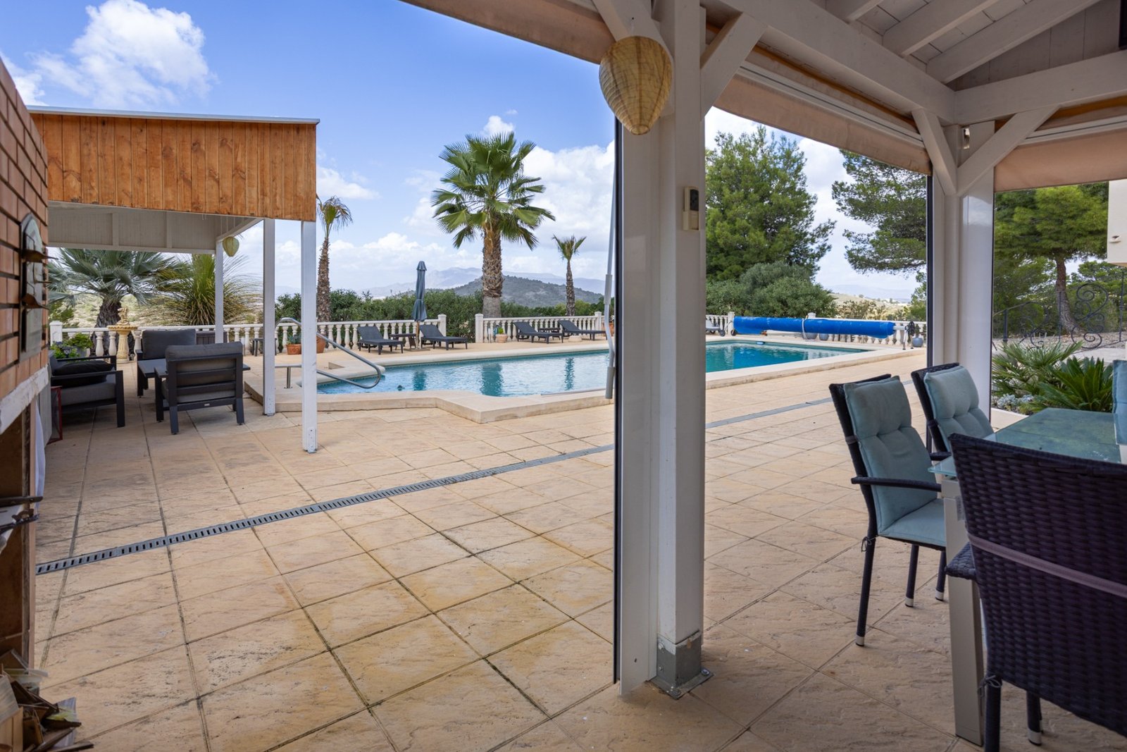 1140403_699d5b86751c5 4 Bedroom 2 Bathroom Villa in La Zarza - Caza De Casa