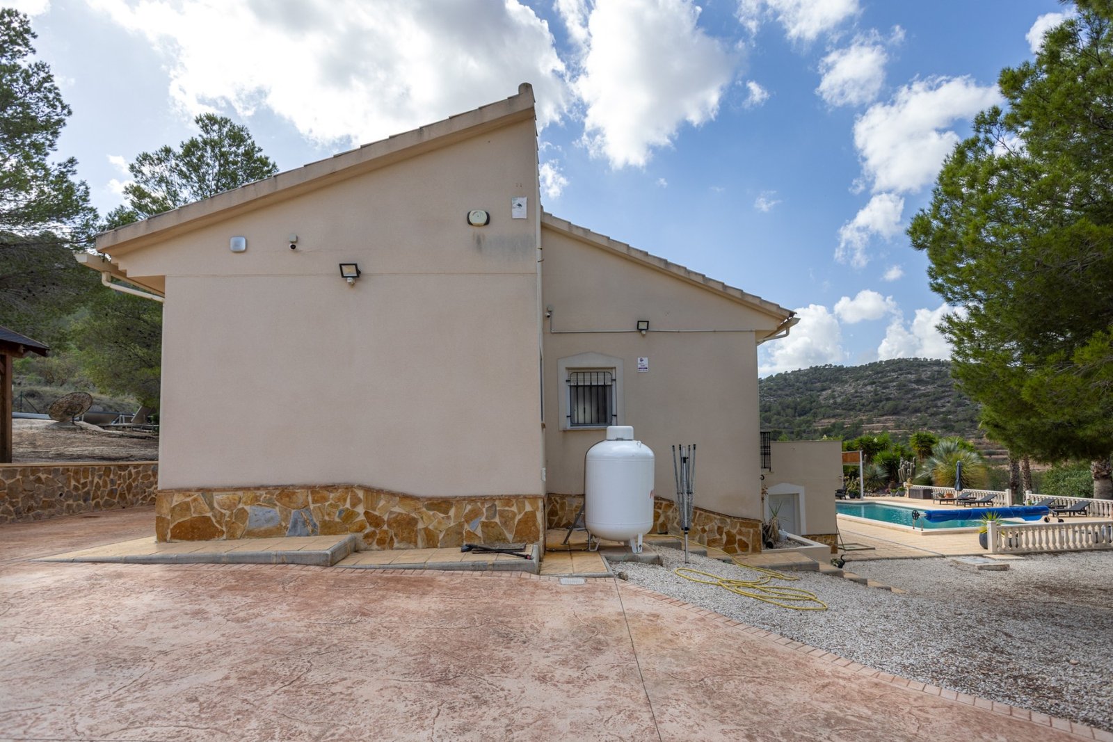1140404_699d5bc407485 4 Bedroom 2 Bathroom Villa in La Zarza - Caza De Casa
