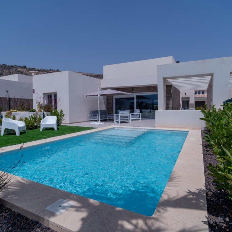 3 Bedroom 2 Bathroom Villa in Algorfa - Caza De Casa