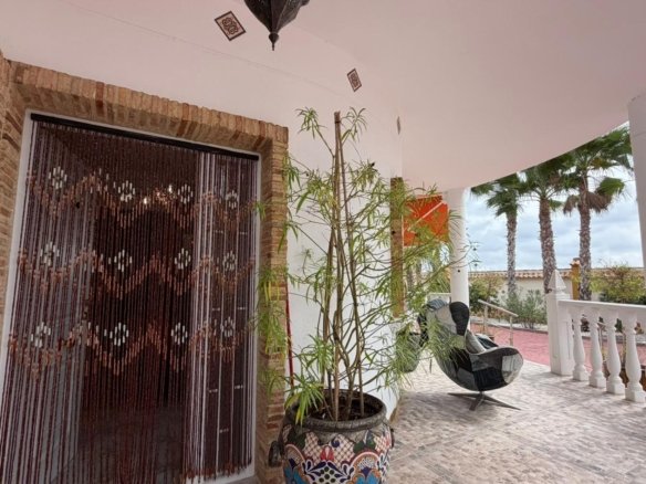 4 Bedroom 3 Bathroom Finca in Catral - Caza De Casa