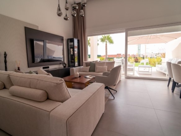 3 Bedroom 2 Bathroom Villa in Algorfa - Caza De Casa