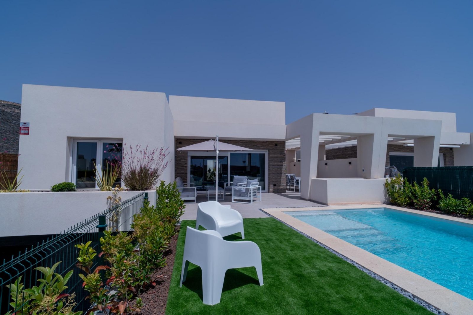 3 Bedroom 2 Bathroom Villa in Algorfa - Caza De Casa