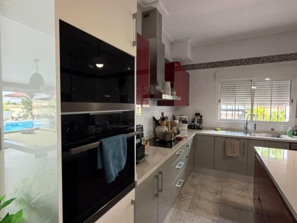 4 Bedroom 3 Bathroom Finca in Catral - Caza De Casa