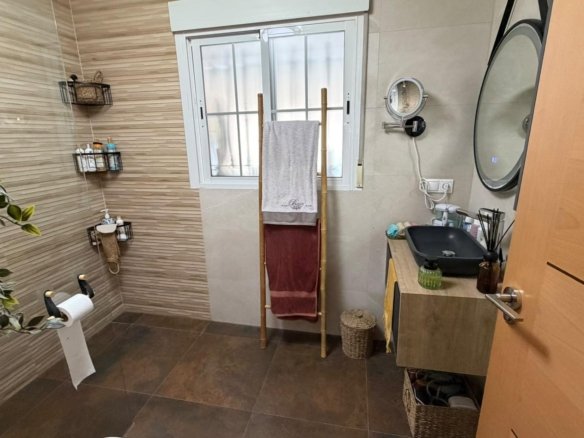 4 Bedroom 3 Bathroom Finca in Catral - Caza De Casa