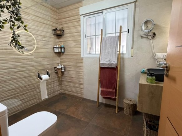 4 Bedroom 3 Bathroom Finca in Catral - Caza De Casa