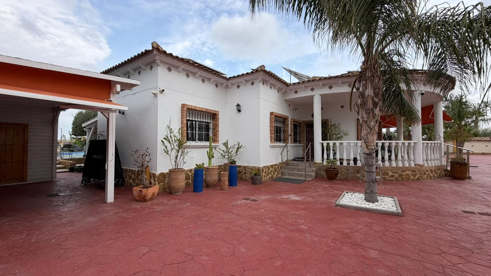 4 Bedroom 3 Bathroom Finca in Catral - Caza De Casa