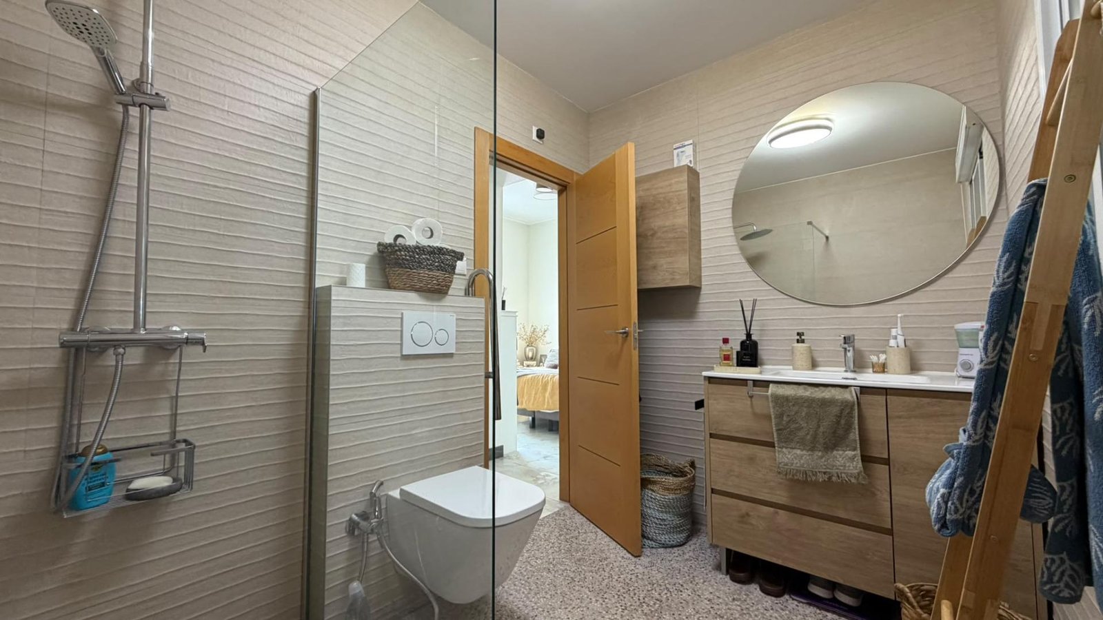 4 Bedroom 3 Bathroom Finca in Catral - Caza De Casa