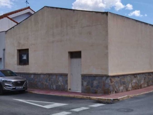 1 Bathroom Commercial in Daya Vieja - Caza De Casa