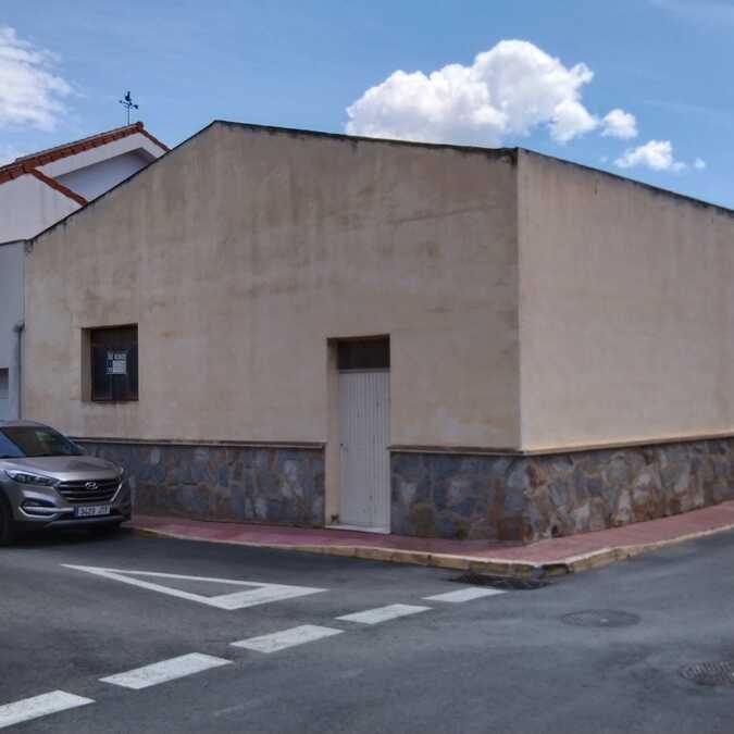 1 Bathroom Commercial in Daya Vieja - Caza De Casa