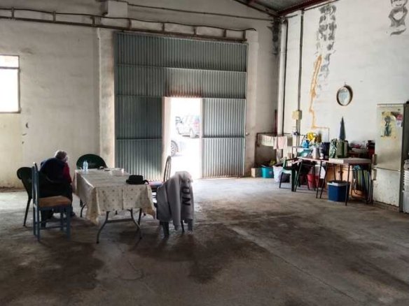 1 Bathroom Commercial in Daya Vieja - Caza De Casa