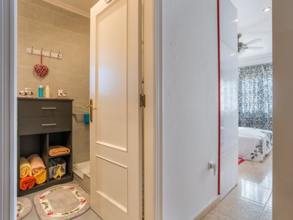 3 Bedroom 2 Bathroom Country House in La Zarza - Caza De Casa