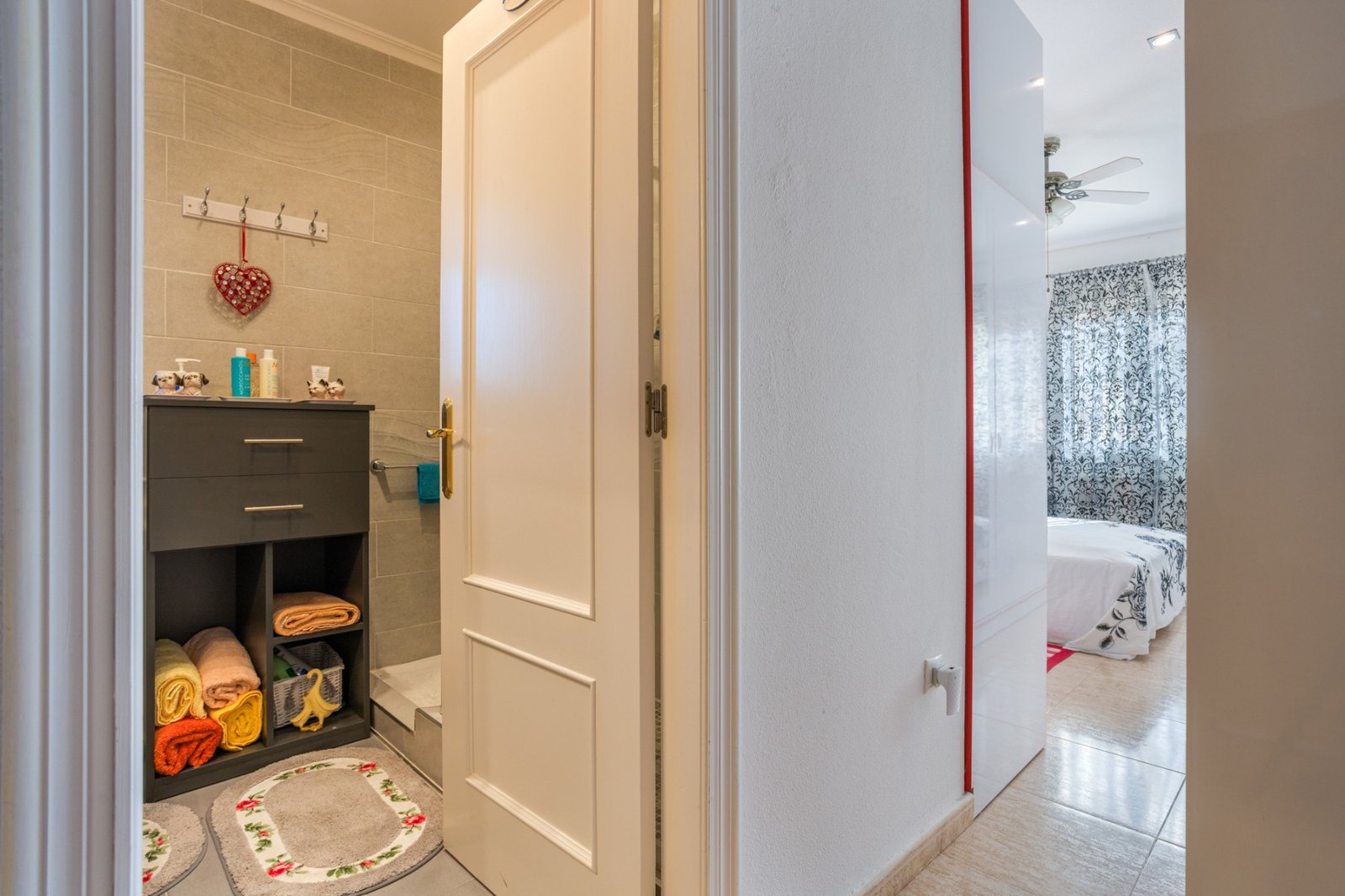 1227984_699d5bc11c1b1 3 Bedroom 2 Bathroom Country House in La Zarza - Caza De Casa