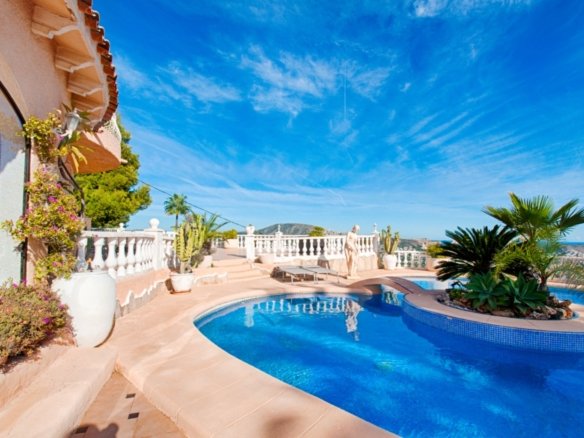 3 Bedroom 2 Bathroom villa in Moraira - Caza De Casa