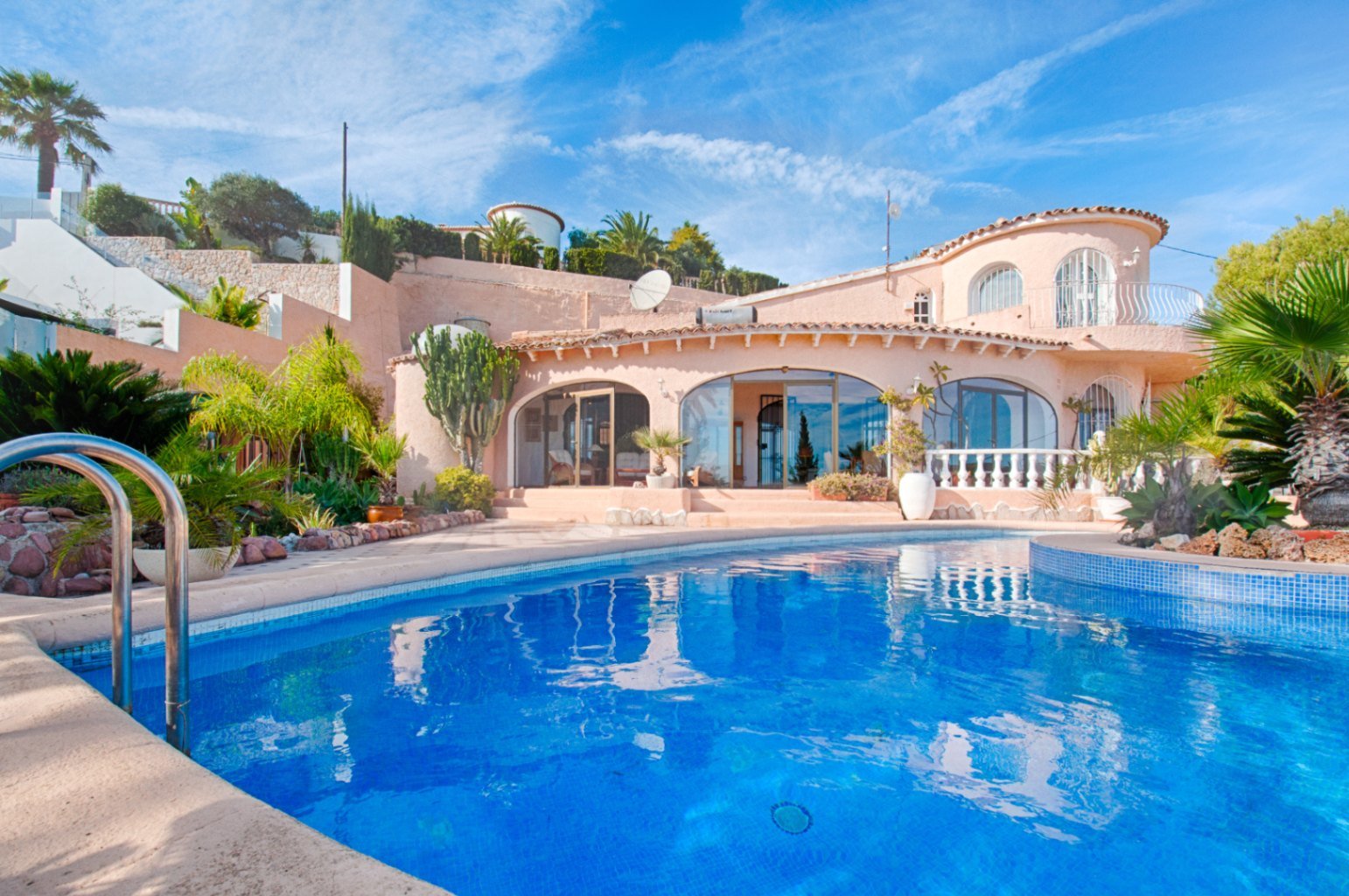3 Bedroom 2 Bathroom villa in Moraira - Caza De Casa