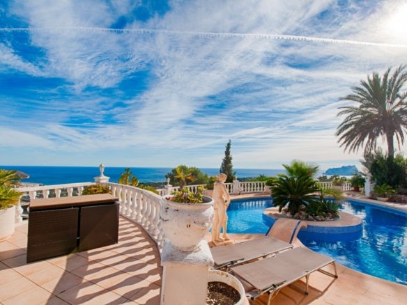 3 Bedroom 2 Bathroom villa in Moraira - Caza De Casa