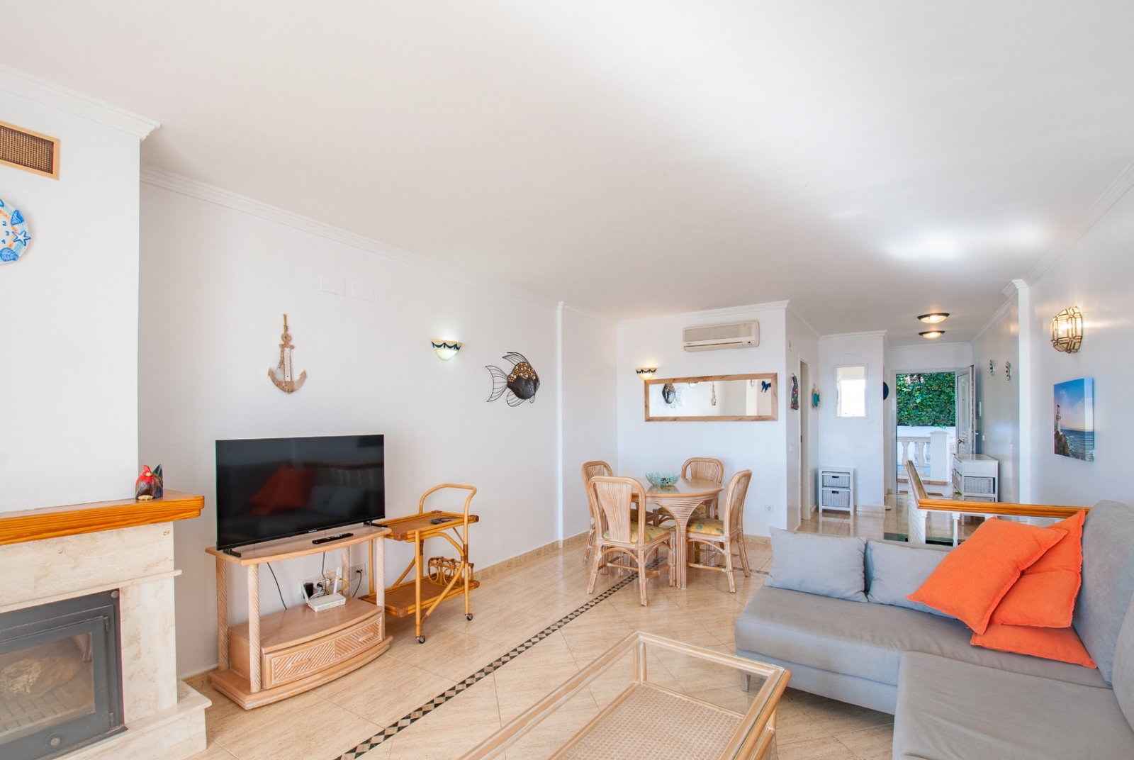 2 Bedroom 1 Bathroom apartment in Moraira - Caza De Casa
