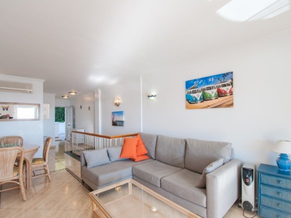 2 Bedroom 1 Bathroom apartment in Moraira - Caza De Casa