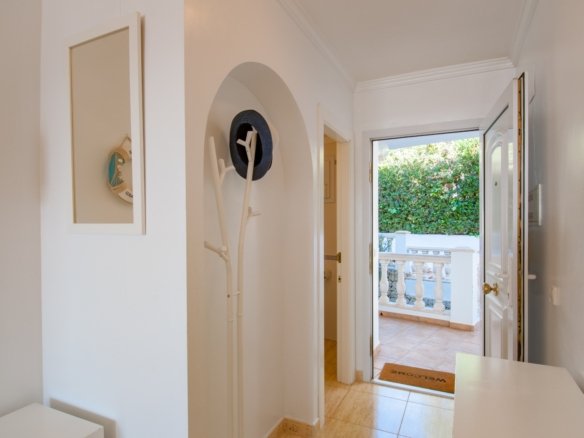 2 Bedroom 1 Bathroom apartment in Moraira - Caza De Casa