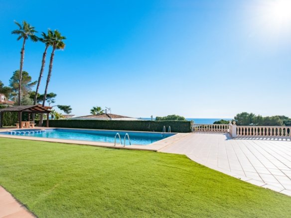 2 Bedroom 1 Bathroom apartment in Moraira - Caza De Casa