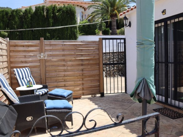 4 Bedroom 3 Bathroom Villa in Orba - Caza De Casa