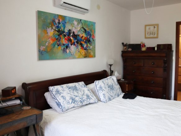 4 Bedroom 3 Bathroom Villa in Orba - Caza De Casa