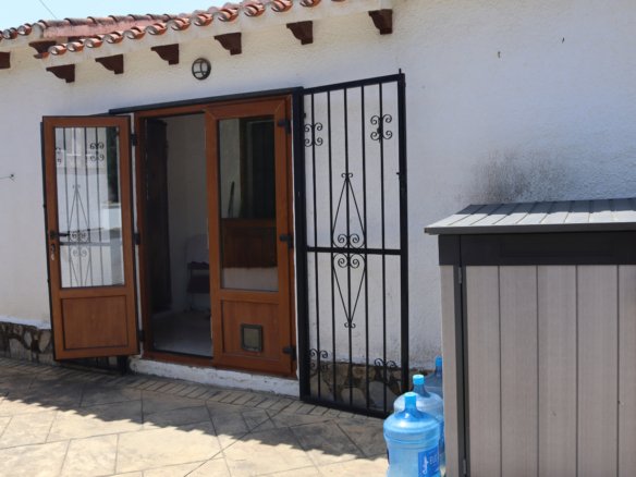 4 Bedroom 3 Bathroom Villa in Orba - Caza De Casa