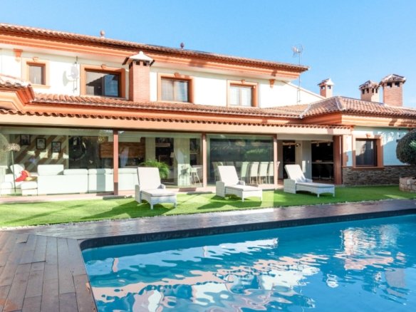 4 Bedroom 6 Bathroom villa in Calpe - Caza De Casa