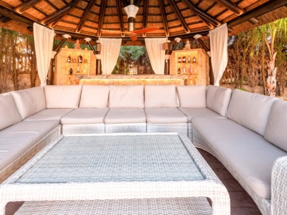 4 Bedroom 6 Bathroom villa in Calpe - Caza De Casa