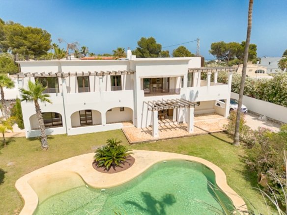 5 Bedroom 5 Bathroom villa in Benissa - Caza De Casa