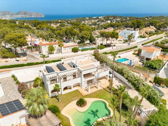 5 Bedroom 5 Bathroom villa in Benissa - Caza De Casa