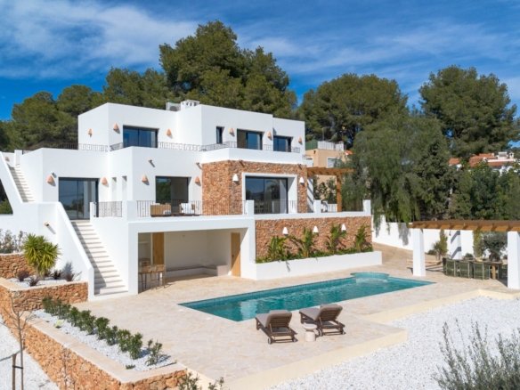 4 Bedroom 6 Bathroom villa in Moraira - Caza De Casa