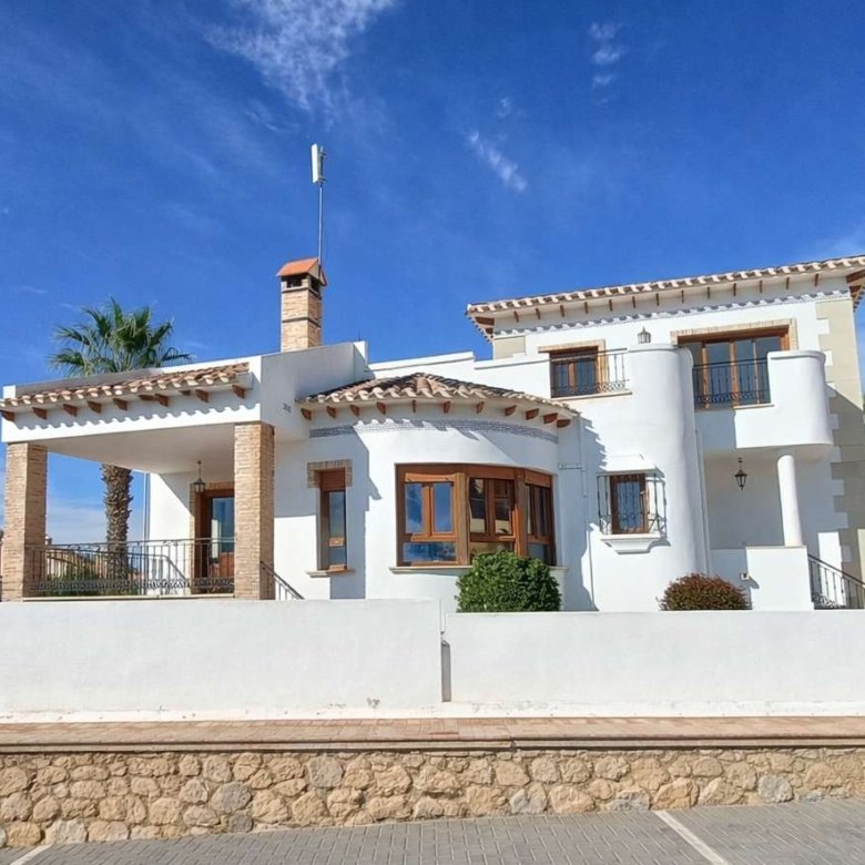 3 Bedroom 2 Bathroom Villa in Algorfa - Caza De Casa