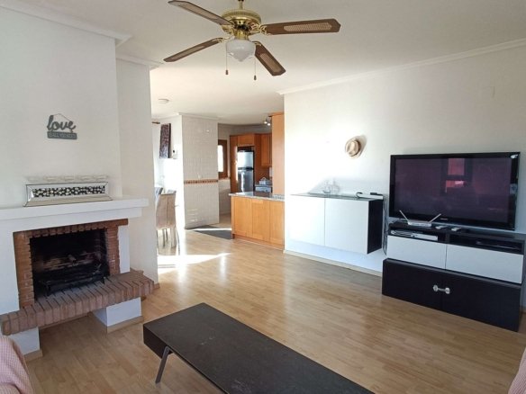 3 Bedroom 2 Bathroom Villa in Algorfa - Caza De Casa