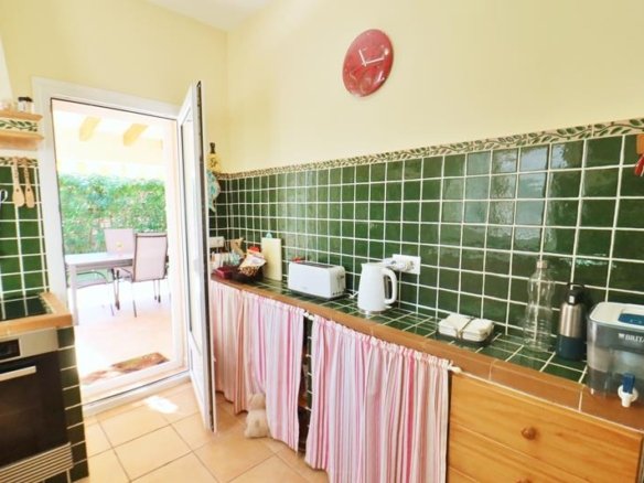 3 Bedroom 2 Bathroom Villa in Oliva - Caza De Casa