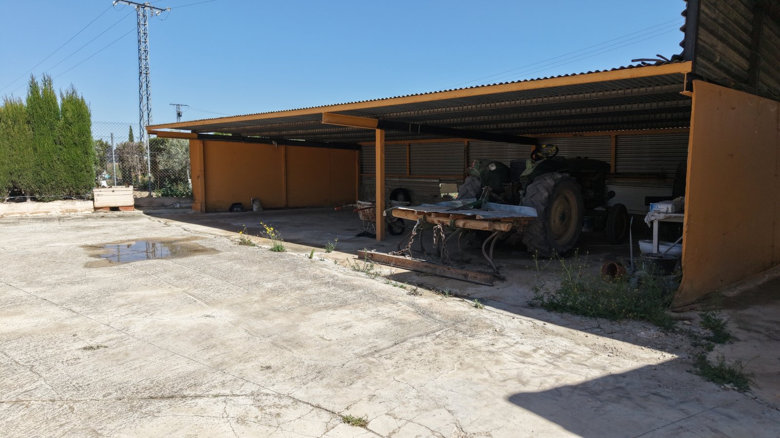 6 Bedroom 3 Bathroom Country House in Yecla - Caza De Casa