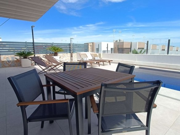 3 Bedroom 4 Bathroom Villa in Algorfa - Caza De Casa
