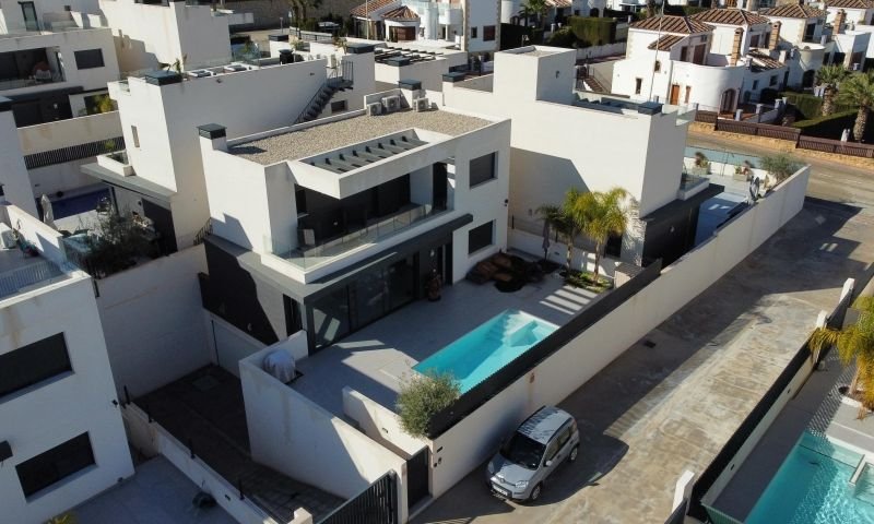 3 Bedroom 2 Bathroom Villa in Algorfa - Caza De Casa