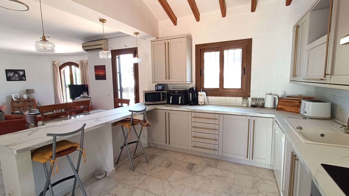 3 Bedroom 2 Bathroom Villa in Algorfa - Caza De Casa