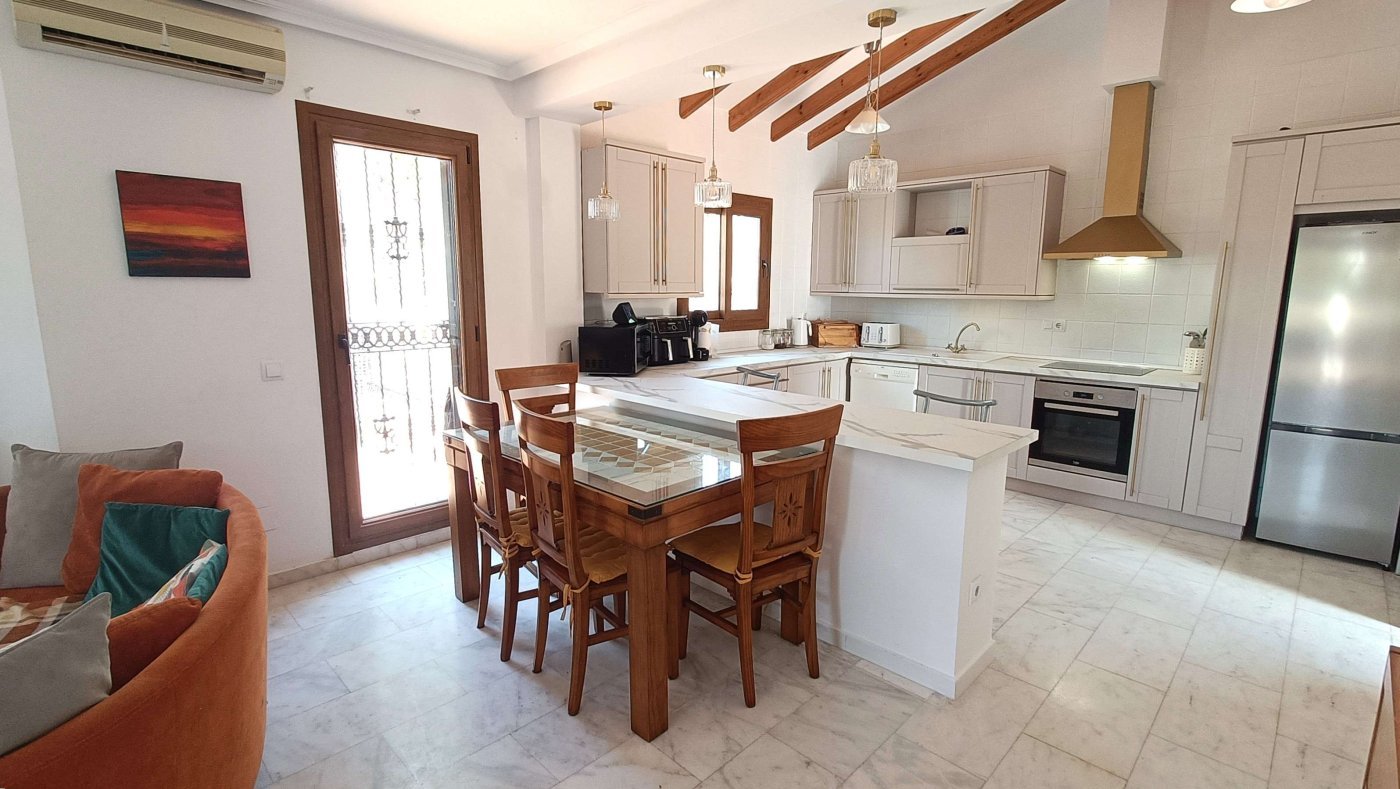 3 Bedroom 2 Bathroom Villa in Algorfa - Caza De Casa
