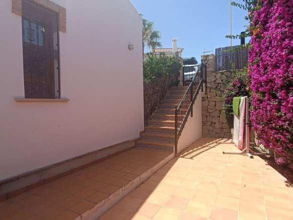 3 Bedroom 2 Bathroom Villa in Algorfa - Caza De Casa