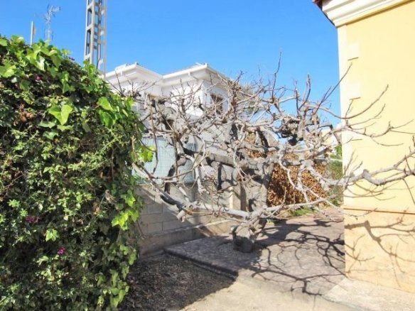 4 Bedroom 3 Bathroom Villa in Elche - Caza De Casa