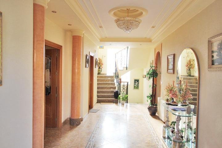 4 Bedroom 3 Bathroom Villa in Elche - Caza De Casa