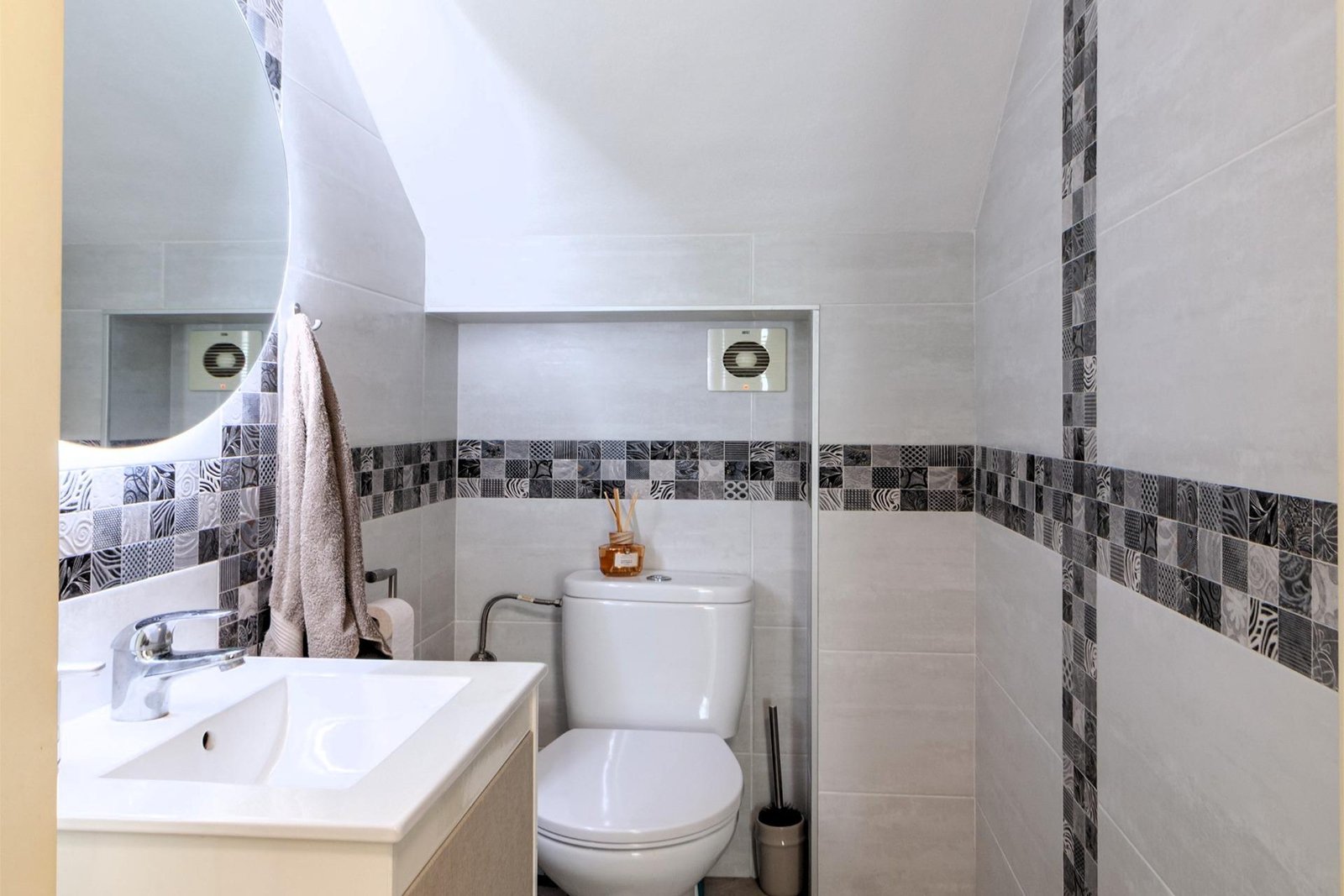 14-22 4 Bedroom 1 Bathroom Villa in Orihuela Costa - Caza De Casa