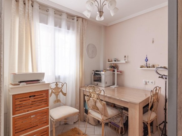 4 Bedroom 1 Bathroom Villa in Orihuela Costa - Caza De Casa