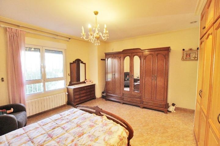 4 Bedroom 3 Bathroom Villa in Elche - Caza De Casa