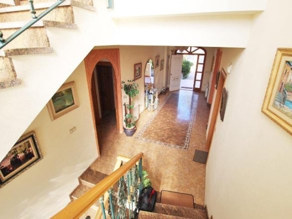 4 Bedroom 3 Bathroom Villa in Elche - Caza De Casa