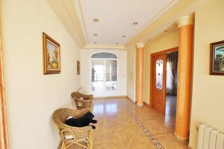 4 Bedroom 3 Bathroom Villa in Elche - Caza De Casa