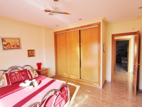 4 Bedroom 3 Bathroom Villa in Elche - Caza De Casa