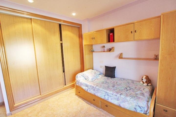 4 Bedroom 3 Bathroom Villa in Elche - Caza De Casa