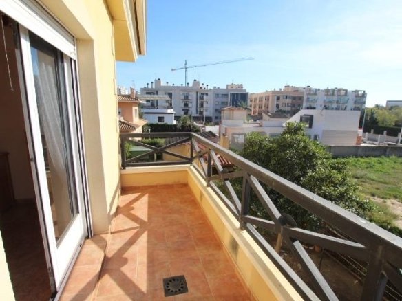 4 Bedroom 3 Bathroom Villa in Elche - Caza De Casa